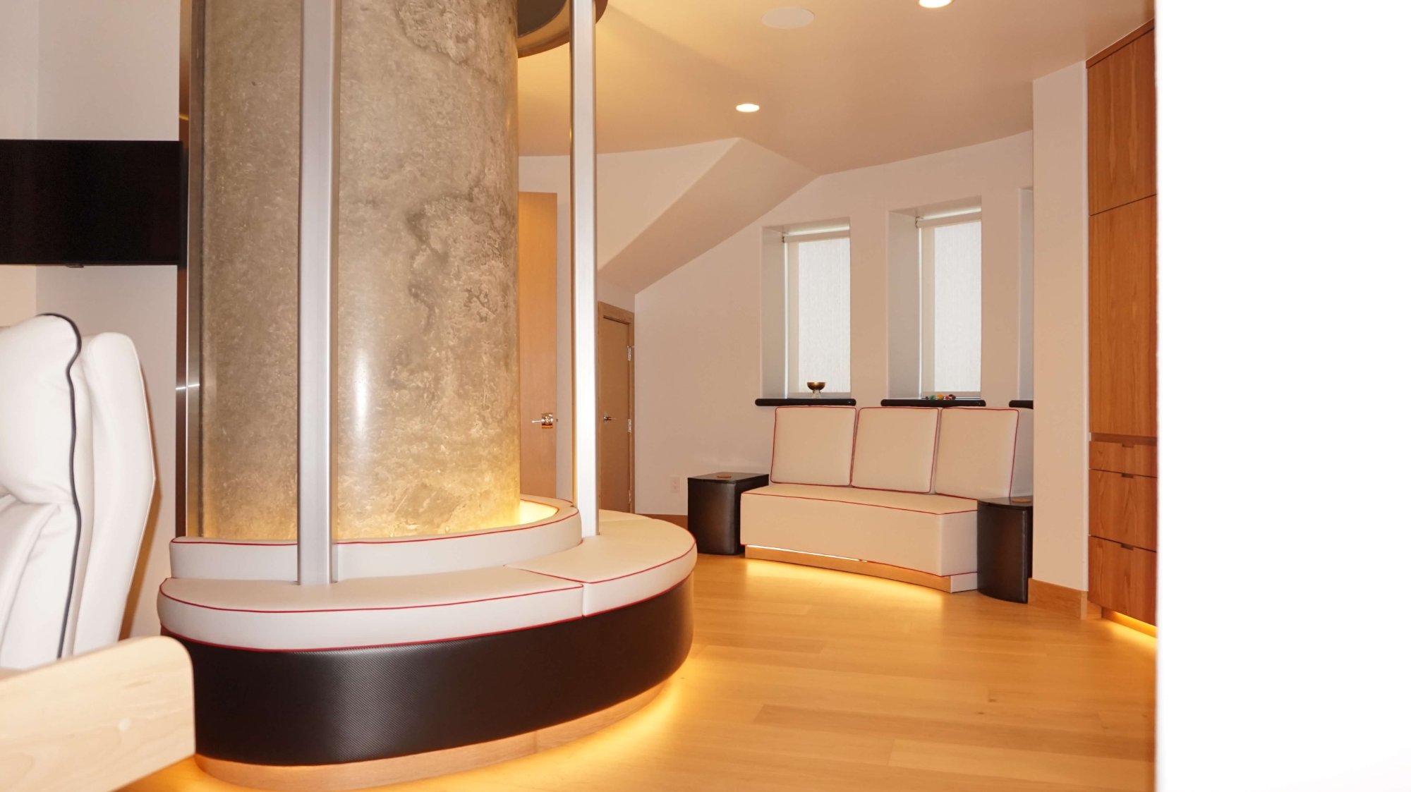 GSR Observatory - Lounge Area